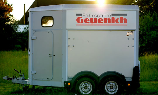 Führerschein Klasse BE & B96 Fahrschulen Euskirchen & Bad Münstereifel Führerschein Klasse BE & B96 Fahrschulen Euskirchen & Bad Münstereifel - Bild